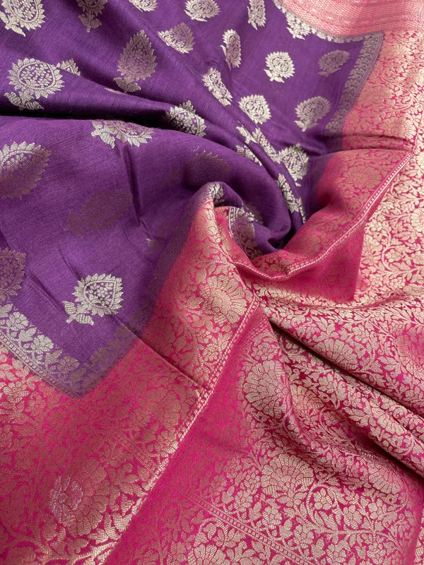 Humairah_Pure_Handloom_Purple_Munga_Silk_Floral_Copper_Zari_Booti_with_Contrast_Magenta_Floral_Jaal_Pallu_Skirt_Zari_Border_with_Magenta_Blouse