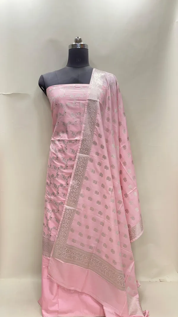 Humairah_Peach_Katan_Chiniya_Silk_Floral_Silver_Zari_Mina_Jaal_3_pcs_Suit_set_with_Plain_Bottom_and_Floral_Zari_Booti_Peach_Dupatta
