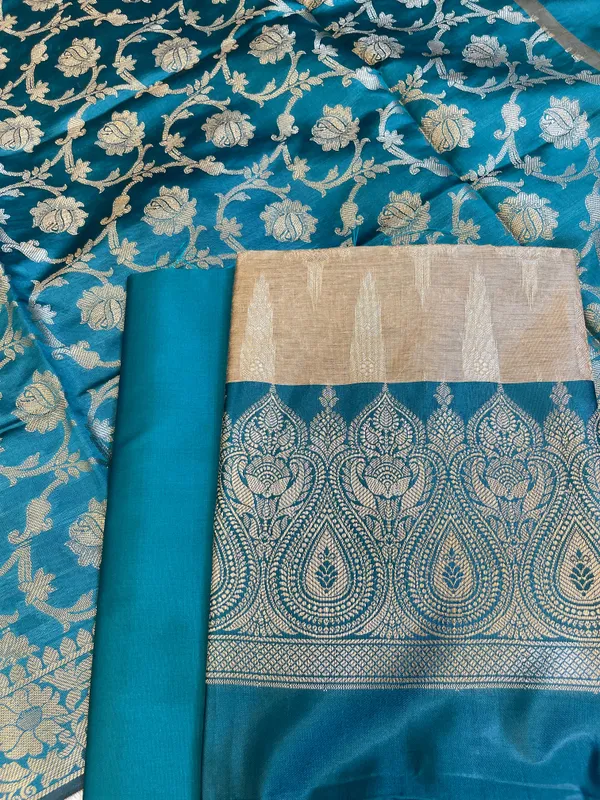 Beige_Art_Silk_Floral_Zari_Booti_Contrast_Banarasi_Suit_with_Seagreen_Dupatta_625AJ_TPT48