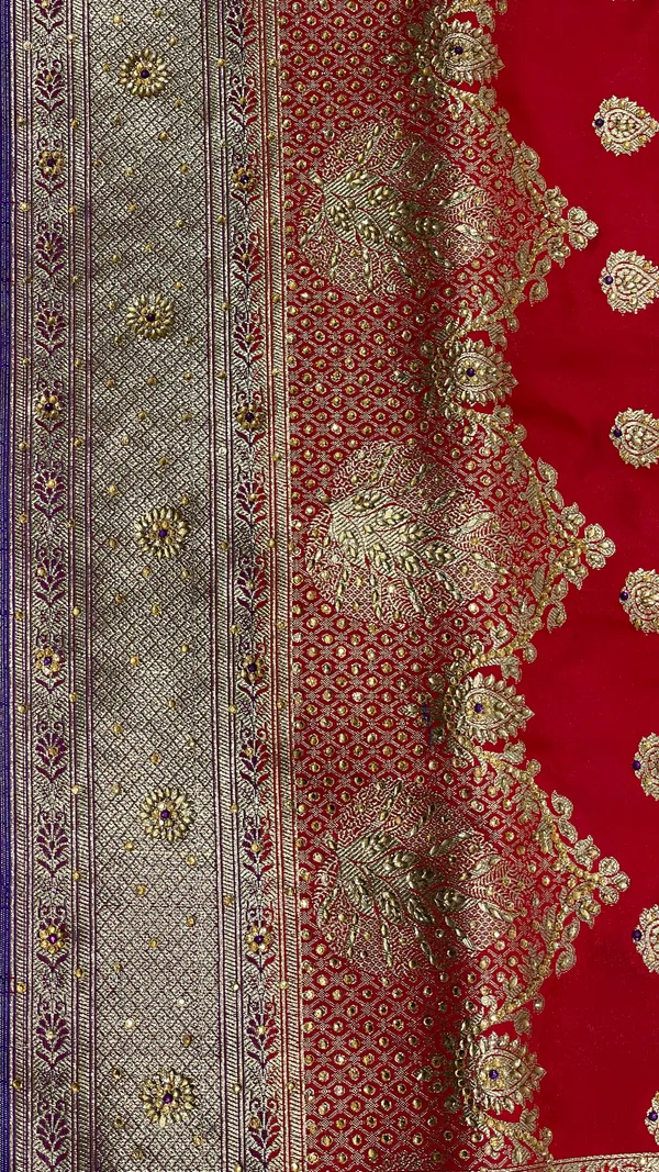Humairah_Presents_Red_Satin_Silk_Floral_Zari_Booti_Low_Stone_Work_Skirt_Pan_Boota_Zari_Border_with_Contrast_Blue_Pallu_and_Blue_Blouse