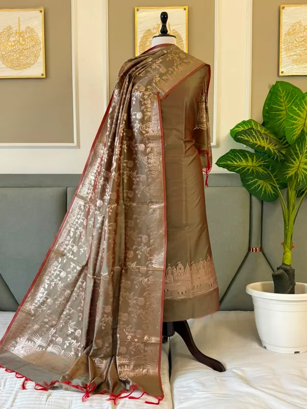 Taupe_Grey_Silk_Zari_Temple_Daman_Banarasi_Suit_With_Floral_Zari_Jaal_Dupatta_125PNJ_SL3