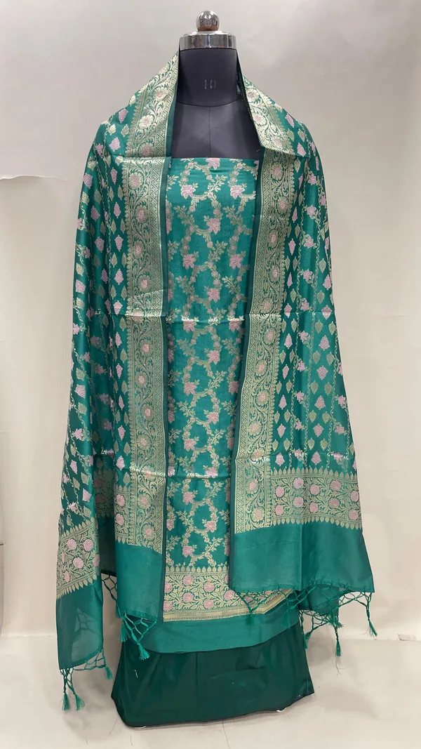 Humairah_Presents_Green_Floral_Minakari_Zari_Jaal_3_pcs_Suit_Set_with_Plain_Bottom_and_Lehariya_Stripe_Minakari_Booti_Green_Dupatta_ASD_132