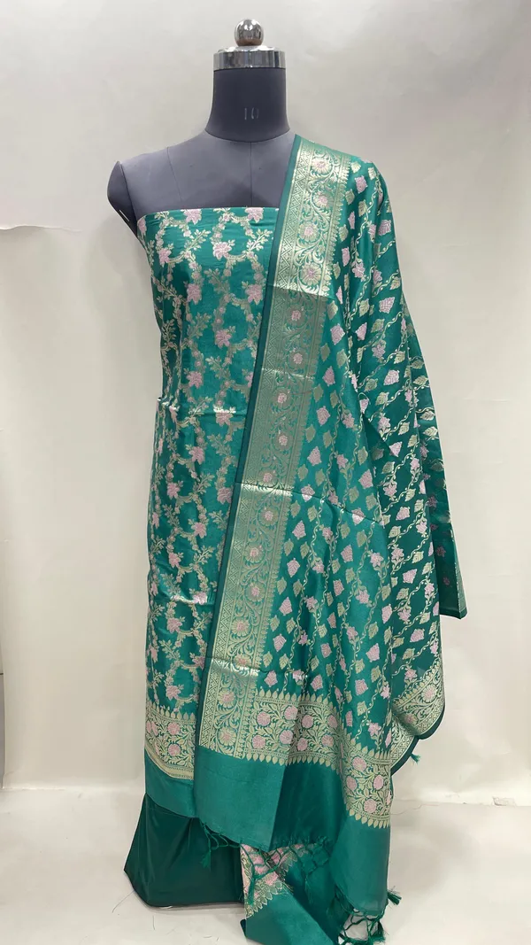 Humairah_Presents_Green_Floral_Minakari_Zari_Jaal_3_pcs_Suit_Set_with_Plain_Bottom_and_Lehariya_Stripe_Minakari_Booti_Green_Dupatta_ASD_132