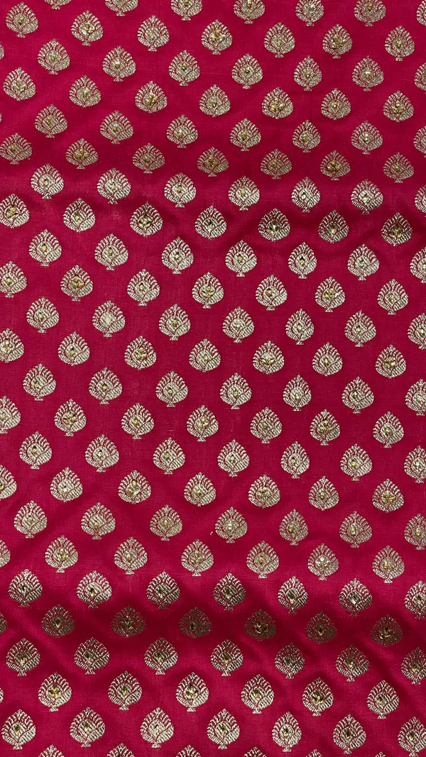 Humairah_Presents_Magenta_Satin_Silk_Floral_Zari_Booti_Low_Stone_Work_Skirt_Zari_Border_with_Banarasi_Pallu_and_Magenta_Blouse_JA47_LW