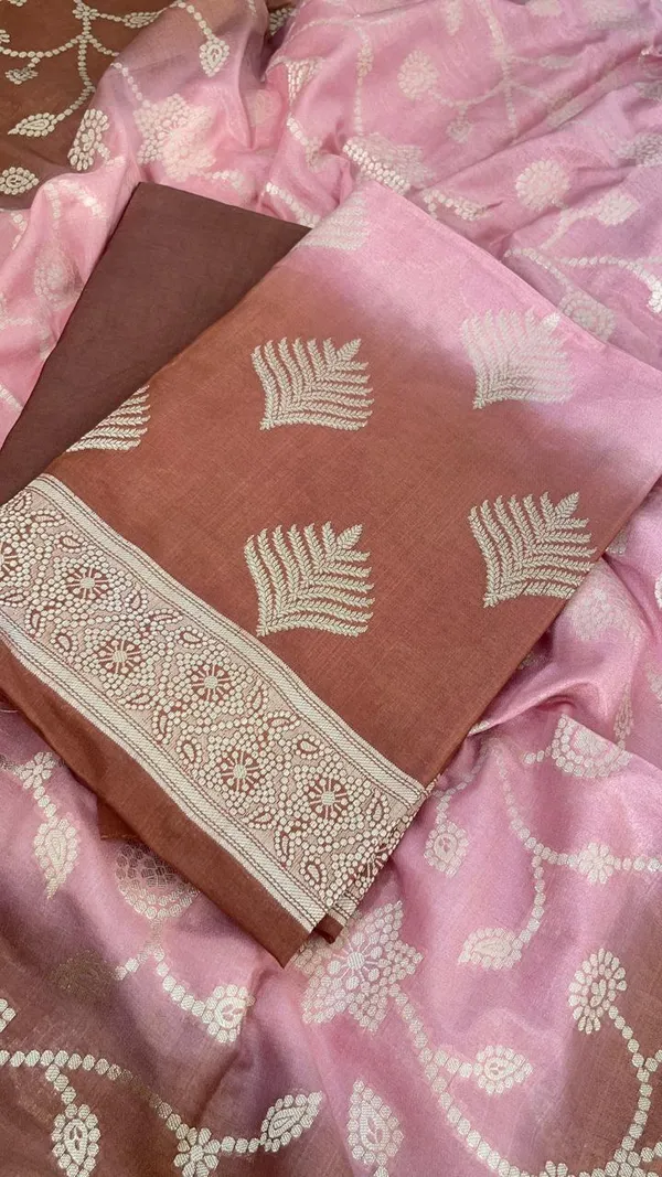 Dual_Shaded_Burgundy_Katan_Georgette_Banarasi_Suit_with_Gold_Zari_Booti_&_Rich_Border_130DAN_SH5