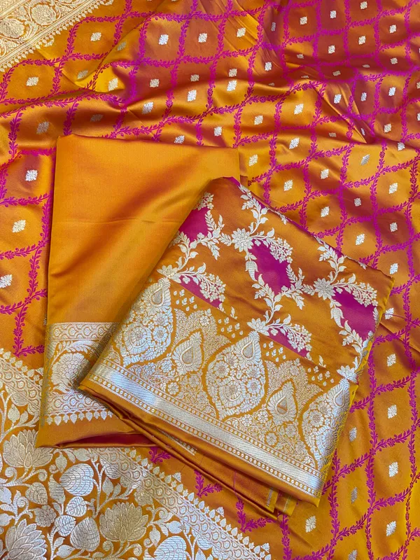 Mustard_Yellow_Mashru_Silk_Floral_Rangkaat_Floral_Zari_Jaal_Banarasi_3_pcs_Suit_Set_26AJ_MSR3