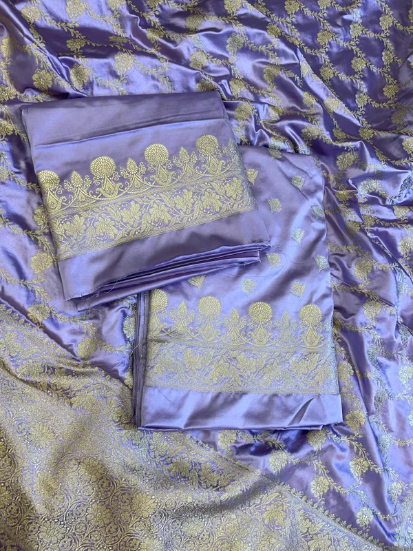 Lavender_Mashru_Silk_Floral_Zari_Booti_with_Zari_Jaal_Dupatta_Handloom_Banarasi_3_pcs_Suit_Set_3000AJ_MSR5