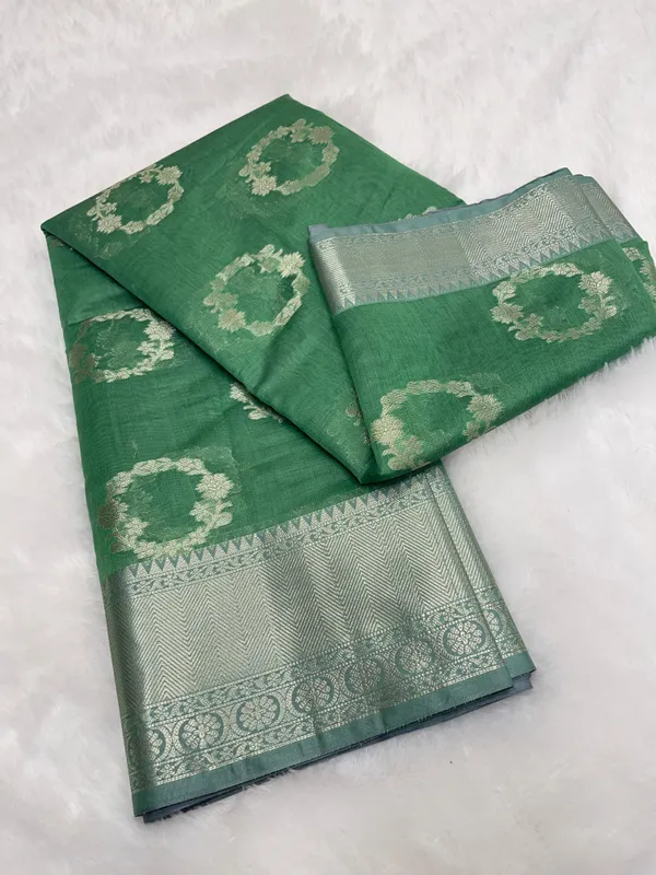Green_Cotton_Water_Ring_Zari_Booti_Banarasi_Saree_JVC_4