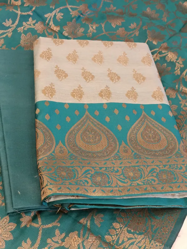 Light_Seagreen_Cotton_Floral_Zari_Booti_with_Contrast_Seagreen_Silk_Border_Banarasi_Suit_525IM_CTN4