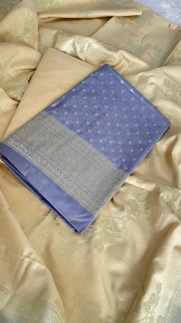 Light_Purple_Pashmina_Silk_Chunri_Zari_Booti_Banarasi_Suit_with_Contrast_Beige_Floral_Jaal_Dupatta_1250DAN_PMC9
