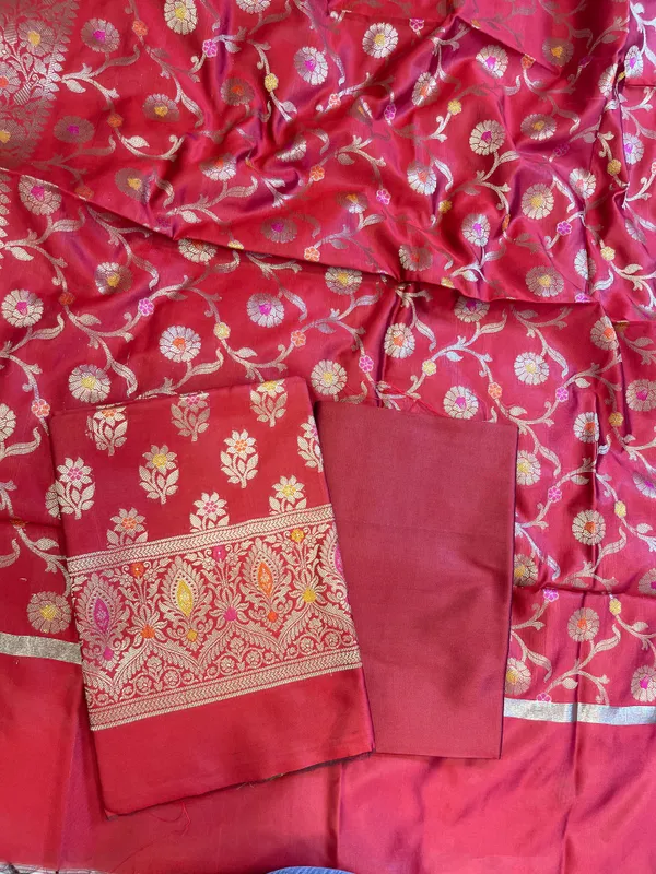 Red_Tapeta_Silk_Floral_Mina_Zari_Booti_Banarasi_Suit_625AJ_TPT70