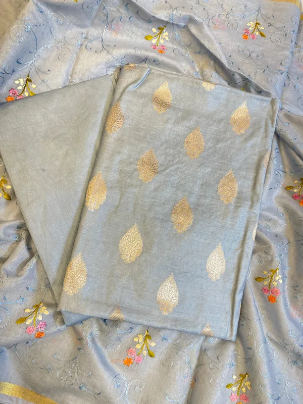 Grey_Cotton_Dyable_Floral_Zari_Booti_with_Embroidery_Resham_Dupatta_Banarasi_Suit_125IM_DCS22