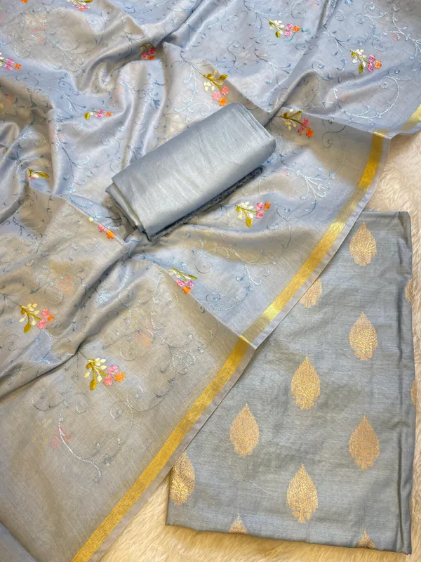 Grey_Cotton_Dyable_Floral_Zari_Booti_with_Embroidery_Resham_Dupatta_Banarasi_Suit_125IM_DCS22