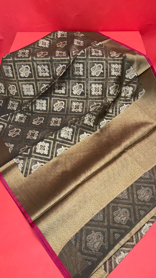 Grey_Cotton_Blend_Banarasi_Sarees_For_Women_GEASF_775