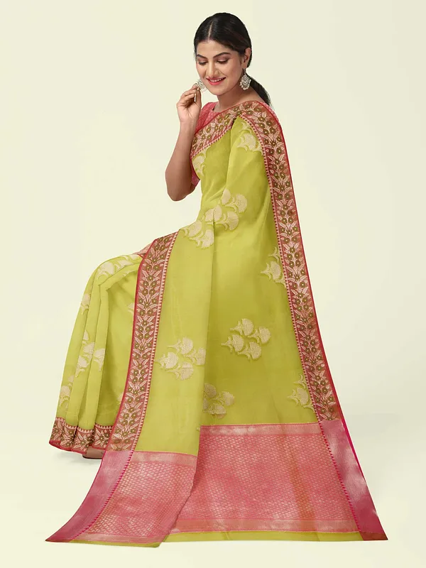 Green_Cotton_Blend_Banarasi_Sarees_For_Women_GEHKR_25