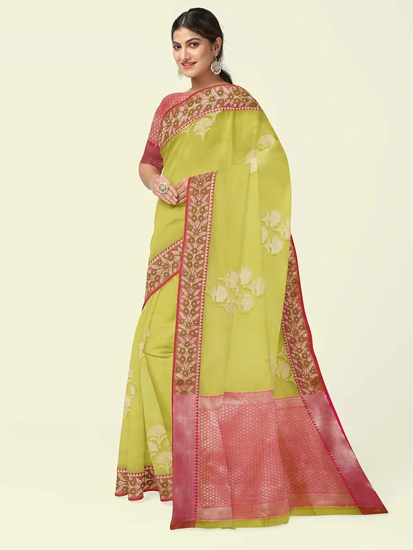 Green_Cotton_Blend_Banarasi_Sarees_For_Women_GEHKR_25