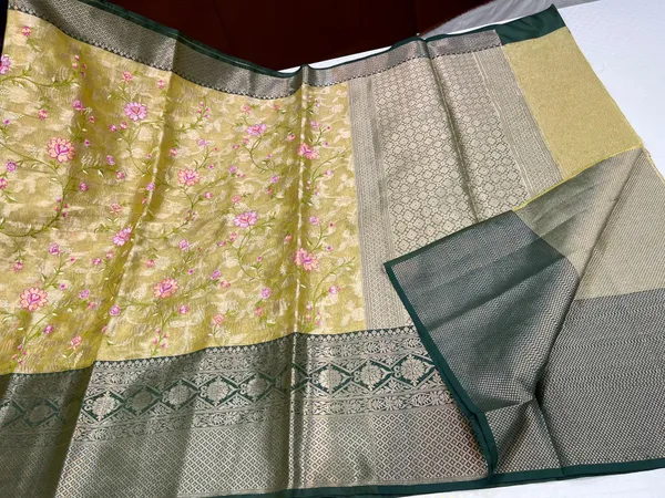 Light_Gold_Tissue_Silk_Floral_Embroidery_Reham_Jaal_with_Dark_Green_Border_Banarasi_Saree_MS_TS33