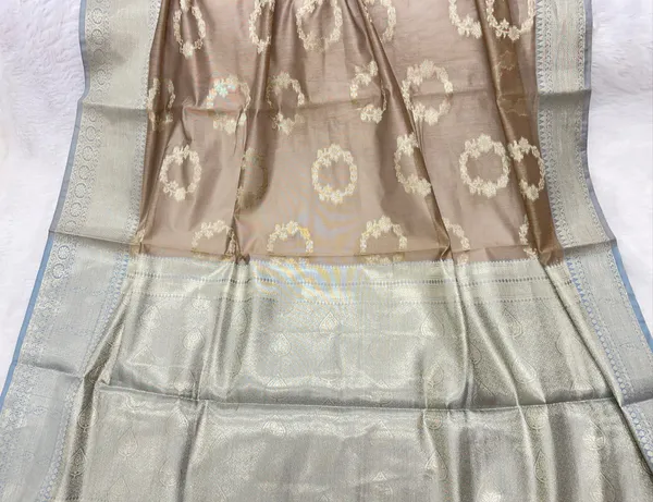 Light_Brown_Cotton_Water_Ring_Zari_Booti_Banarasi_Saree_JVC_2