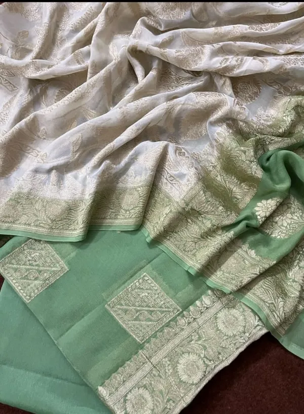 Pure_Handloom_Green_Khaddi_Georgette_Floral_Zari_Geometrical_Boota_with_Contrast_Off_white_Dupatta_6500SKL_KG18