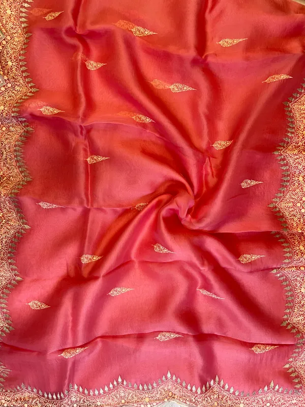 Pure_Handloom_Dark_Pink_Kora_Organza_Floral_Resham_Zari_Booti_Embroidered_Border_Banarasi_Saree_450AJ_ME2