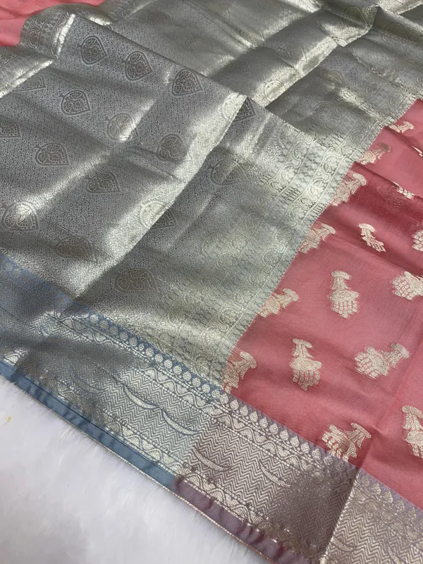 Rust_Red_Cotton_Floral_Water_Zari_Booti_Banarasi_Saree_JVC_10