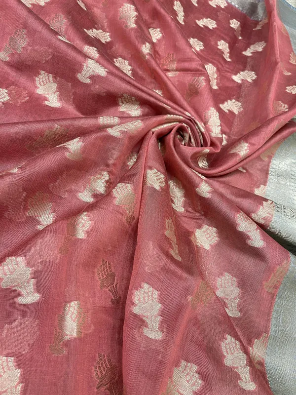Rust_Red_Cotton_Floral_Water_Zari_Booti_Banarasi_Saree_JVC_10