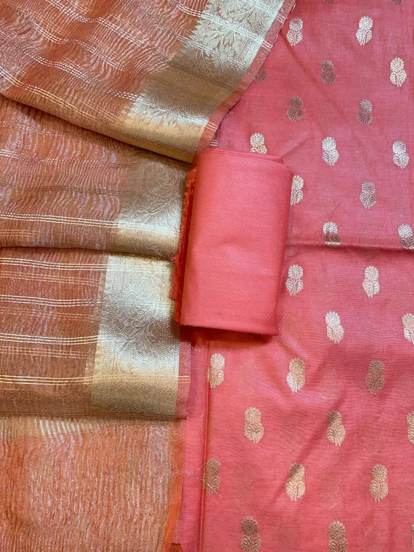 Peach_Mescrize_Cotton_Banarasi_3_pcs_Suit_Set_with_Crush_Tissue_Dupatta_1100SKL_MSC1