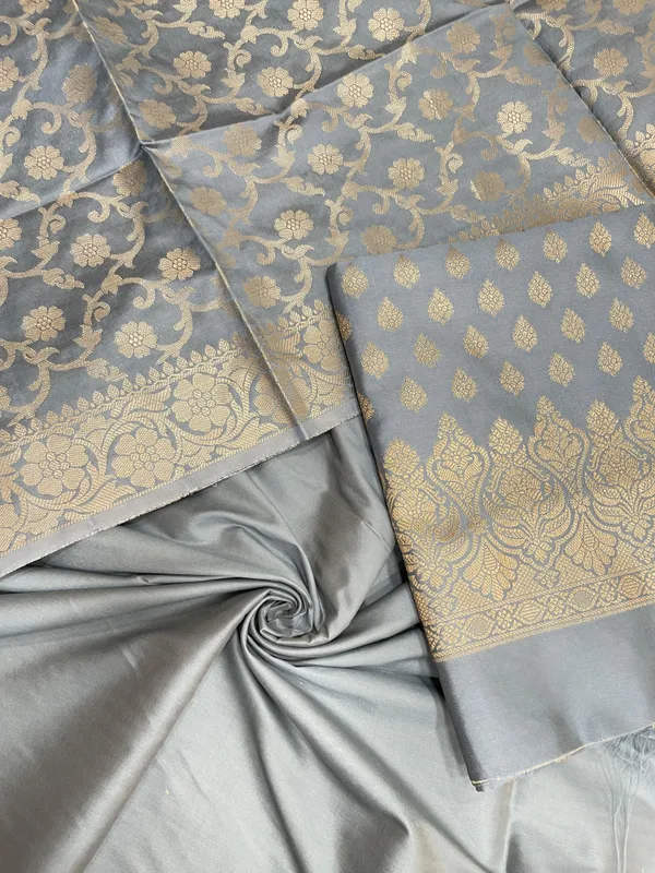 Humairah_Grey_Art_Silk_Floral_Zari_Booti_3_pcs_Suit_set_with_Plain_Bottom_and_Tilfi_Floral_Zari_Jaal_Grey_Dupatta