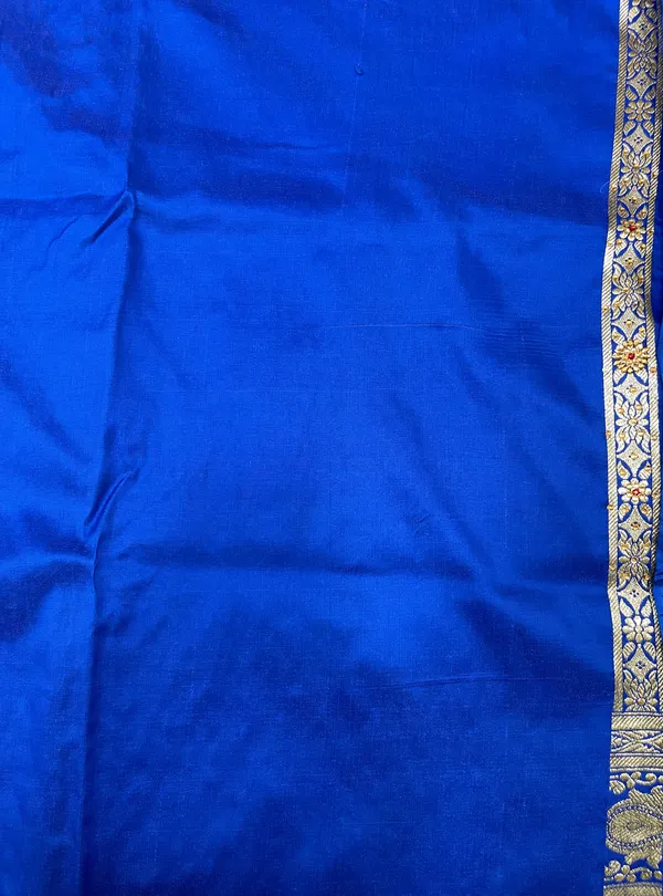 Humairah_Presents_Blue_Satin_Silk_Floral_Zari_Booti_Low_Stone_Work_Skirt_Zari_Border_with_Banarasi_Pallu_and_Blue_Blouse