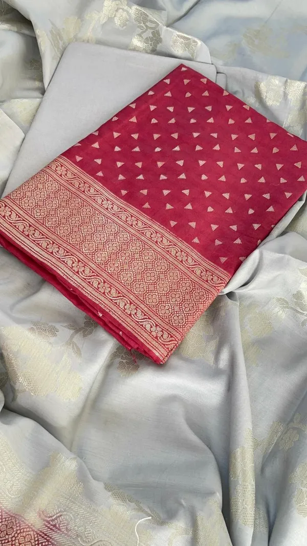 Maroon_Pashmina_Silk_Chunri_Zari_Booti_Banarasi_Suit_with_Contrast_Grey_Floral_Jaal_Dupatta_1250DAN_PMC7