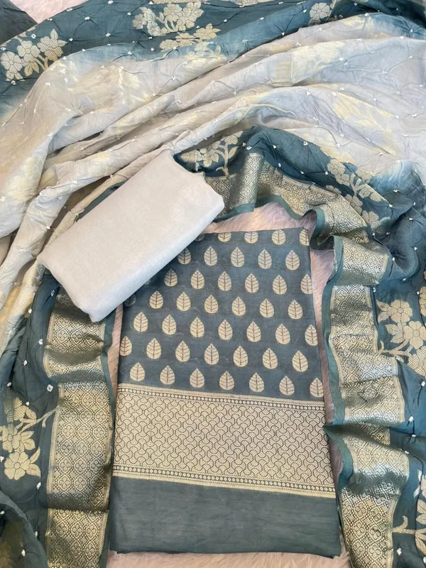 Black_Cotton_Blend_Leaf_Zari_Booti_Banarasi_Suit_with_Bandhani_Zari_Jaal_Dupatta_1325DAN_SBN8