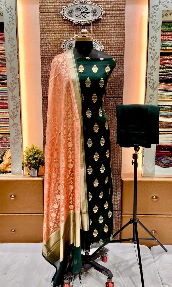 Dark_Green_Pure_Mercerise_Floral_Zari_Booti_with_Lorex_weave_Peach_Dupatta_Suit_Set_12SKL_PML20