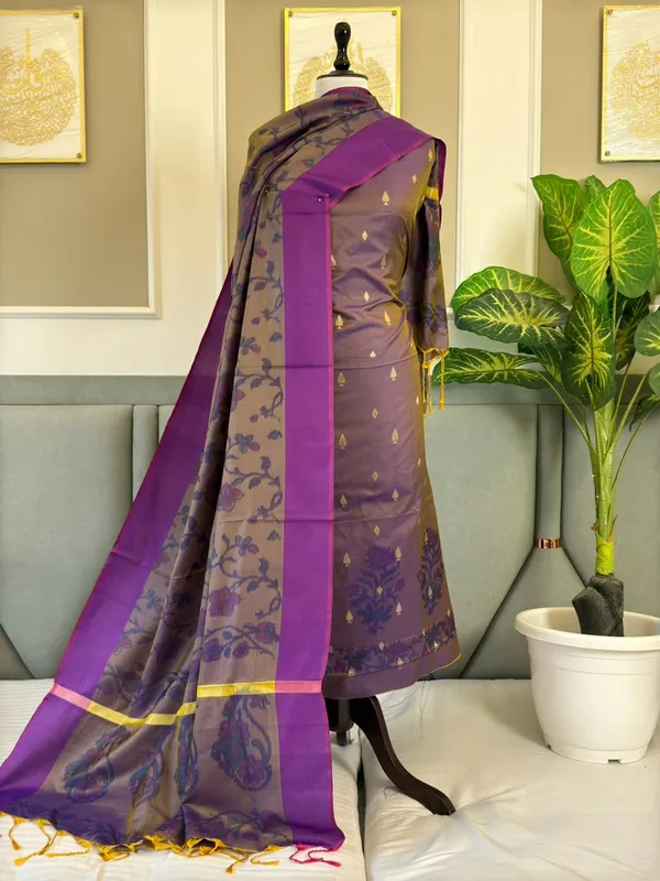 Violet_Silk_Zari_Tye_Dye_Booti_Banarasi_Suit_With_Tye_Dye_Jaal_Dupatta_125Pnj_Std2