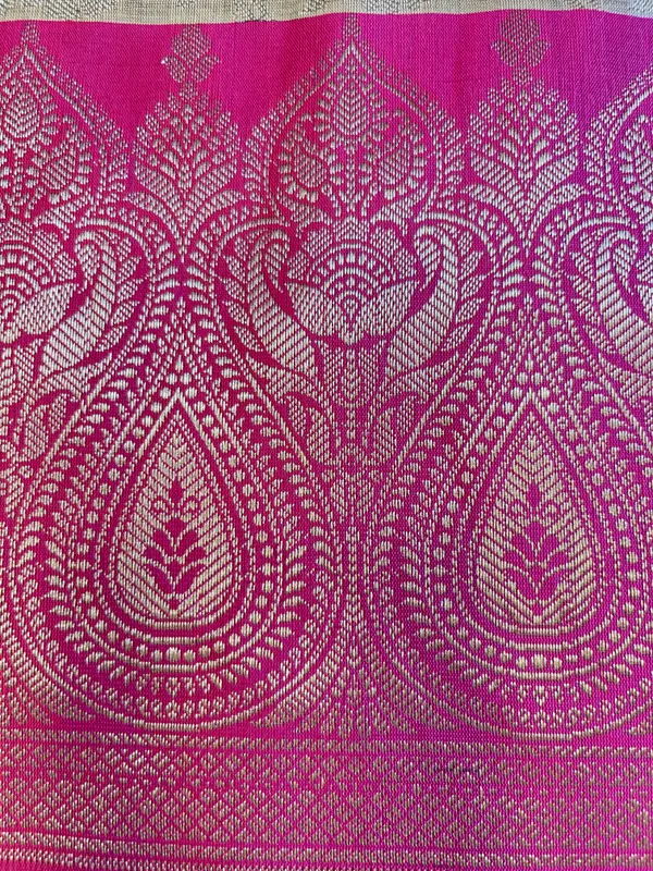 Beige_Art_Silk_Floral_Zari_Jaal_Contrast_Banarasi_Suit_with_Magenta_Dupatta_625AJ_TPT62
