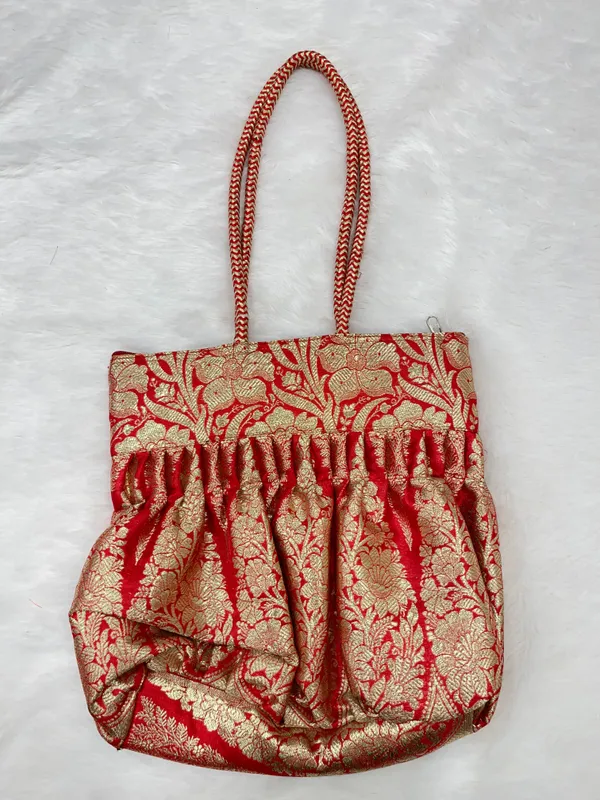 Red_Banarasi_Hand_Bag_HBG_38
