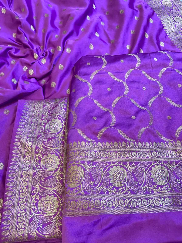Purple_Premium_Handloom_Floral_Zari_Dyable_Jaal_Banarasi_Suit_30AJ_MSR35