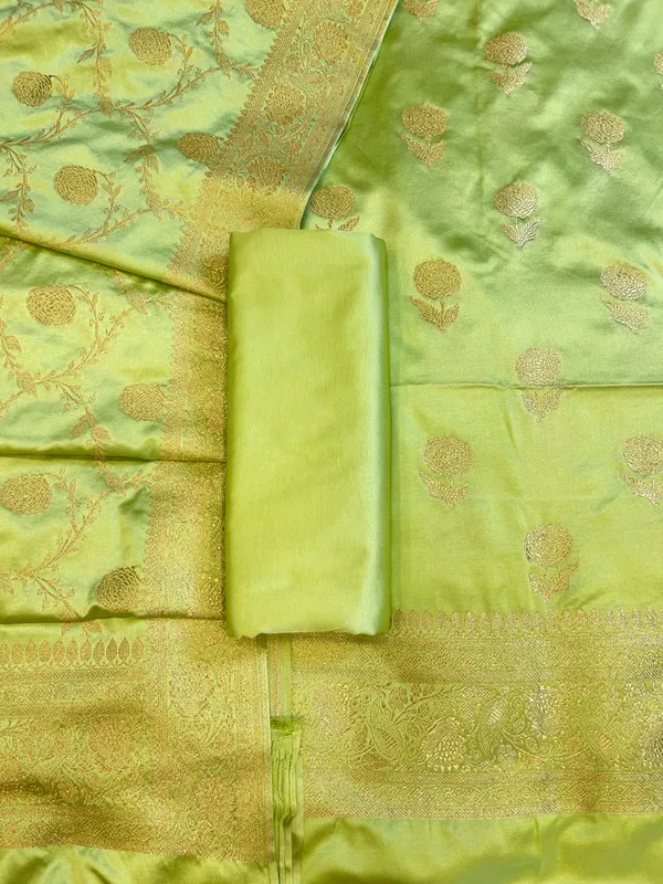 Green_Mashru_Silk_Floral_Zari_Booti_with_Zari_Jaal_Dupatta_Handloom_Banarasi_3_pcs_Suit_Set_3000AJ_MSR14