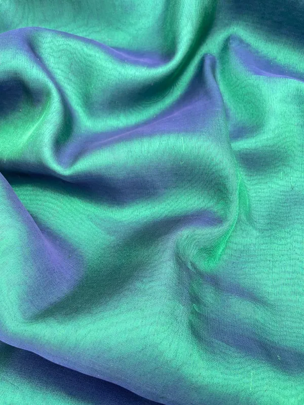 Dual_Shade_Peacock_Glass_Tissue_Silk_Plain_with_Lace_work_Border_Banarasi_Saree_BFS_GT6