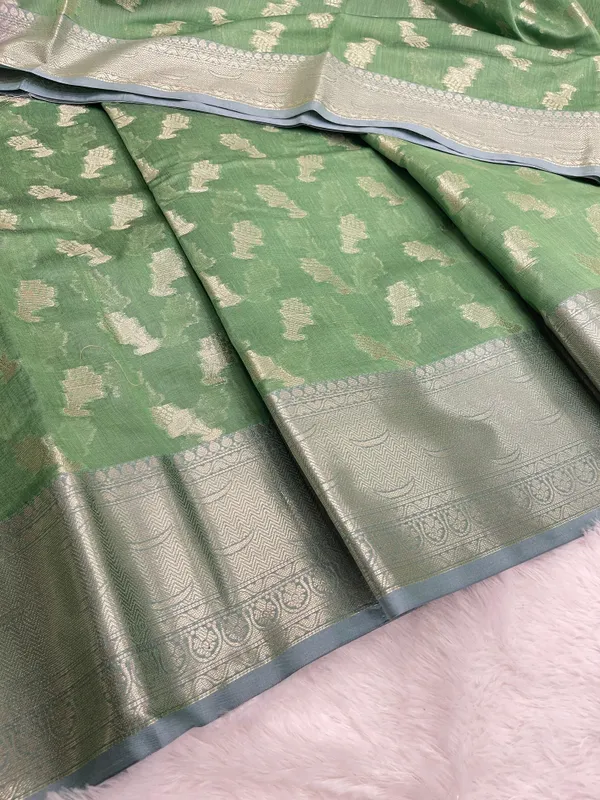 Light_Green_Cotton_Floral_Water_Zari_Booti_Banarasi_Saree_JVC_11