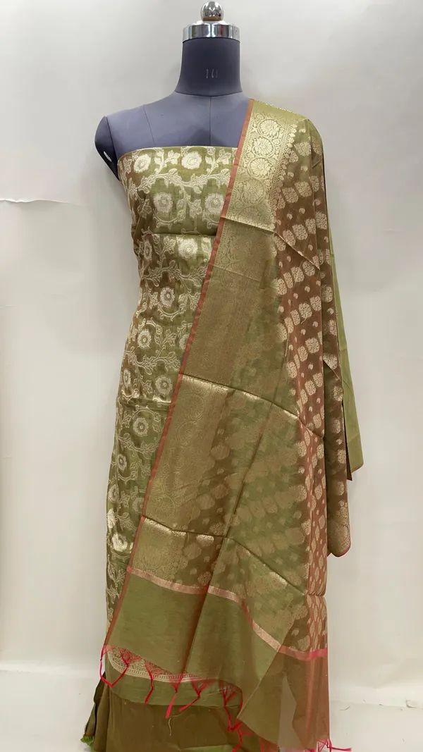 Humairah_Pistachio_Green_Cotton_Zari_Resham_Mina_Jaal_3_pcs_Suit_set_with_Plain_Bottom_and_Aada_Zari_Stripe_Pistachio_Green_Dupatta