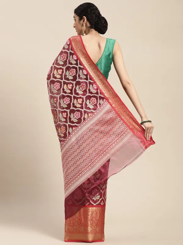 Magenta_Art_Silk_Banarasi_Sarees_For_Women_GEASF_21