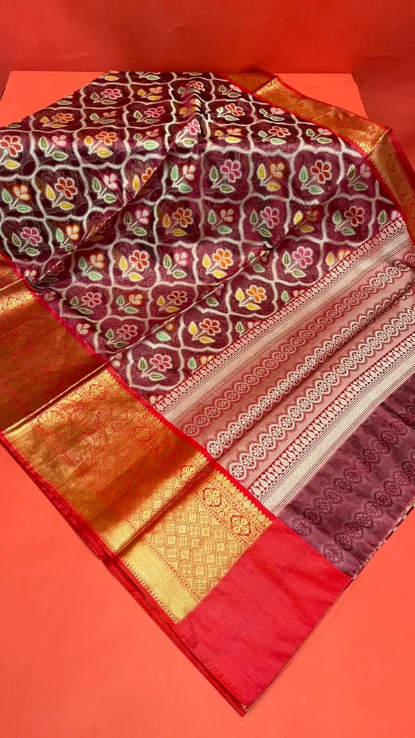 Magenta_Art_Silk_Banarasi_Sarees_For_Women_GEASF_21