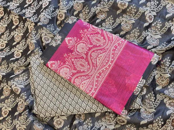 Black_Cotton_Alfi_Resham_Floral_Boota_Contrast_Magenta_Border_Banarasi_Suit_600AJ_PJS10