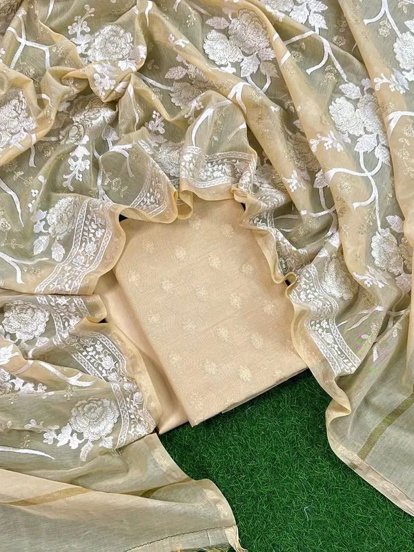 Pure_Mercerized_Cream_Floral_Booti_Banarasi_Suit_with_Heavy_Thread_work_Jaal_Dupatta_1250SKL_PME9
