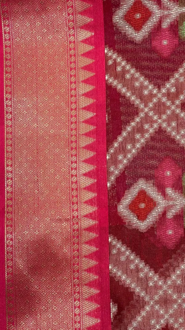 Maroon_Art_Silk_Banarasi_Sarees_For_Women_GEASF_23