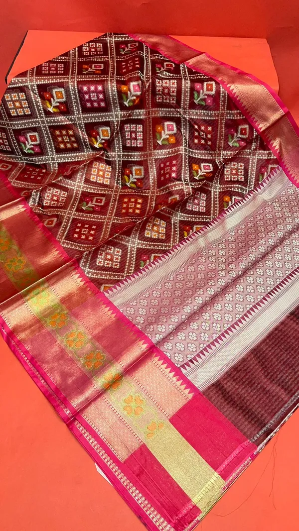 Maroon_Art_Silk_Banarasi_Sarees_For_Women_GEASF_23
