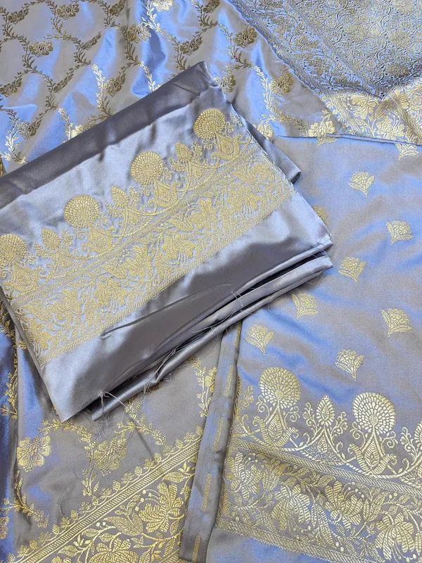 Grey_Mashru_Silk_Floral_Zari_Booti_with_Zari_Jaal_Dupatta_Handloom_Banarasi_3_pcs_Suit_Set_3000AJ_MSR6