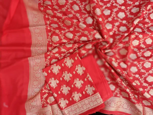 Red_Georgette_Silk_Floral_Banarasi_Suit_Set_1200SKL_GS4