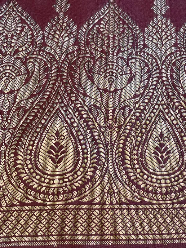 Beige_Art_Silk_Floral_Zari_Jaal_Contrast_Banarasi_Suit_with_Maroon_Dupatta_625AJ_TPT66