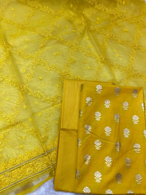 Yellow_Mescrize_Cotton_Banarasi_3_pcs_Suit_Set_with_Resham_Embroidery_Dupatta_1100SKL_MSK5